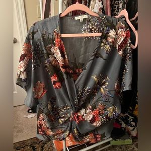 Flowy flowered blouse